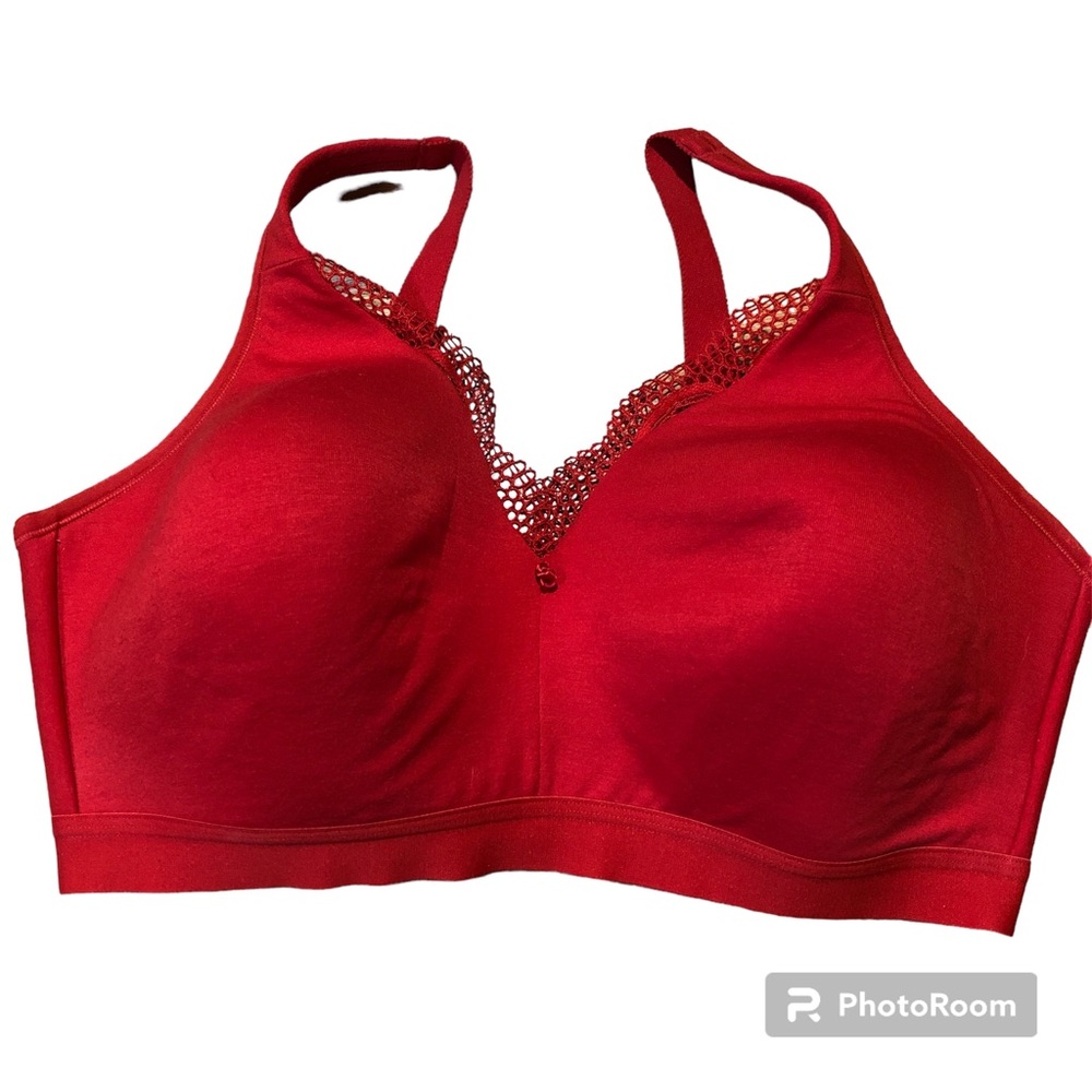 Cacique Wireless Red 40DDD Bra 
Size 40DDD